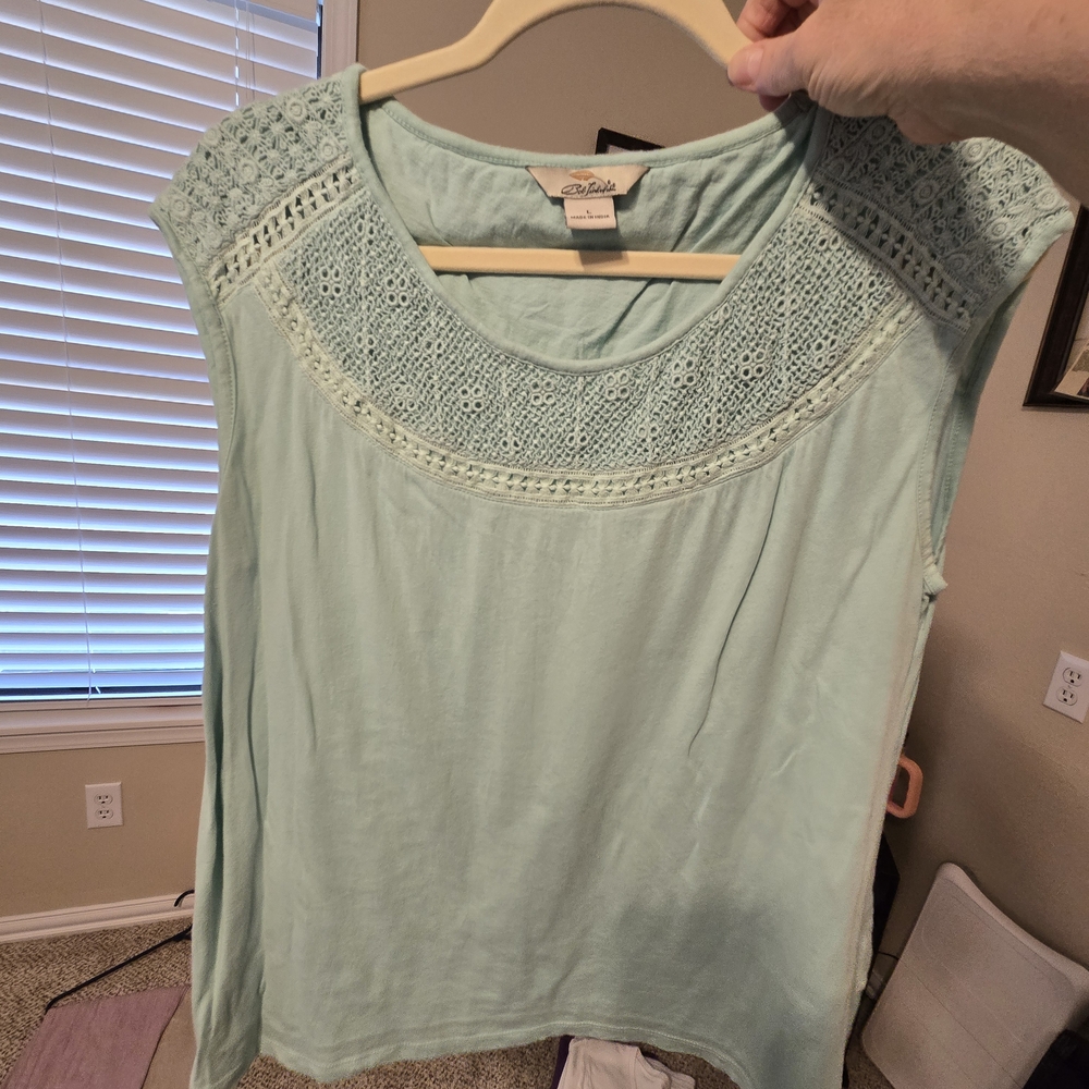 Croft & Barrow Women's Sleeveless Lace Top - Light Green